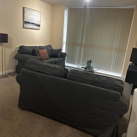 Stylish 2 Bedroom Apartment-Short Term Lets & Serviced Accomodation Reading Esterno foto