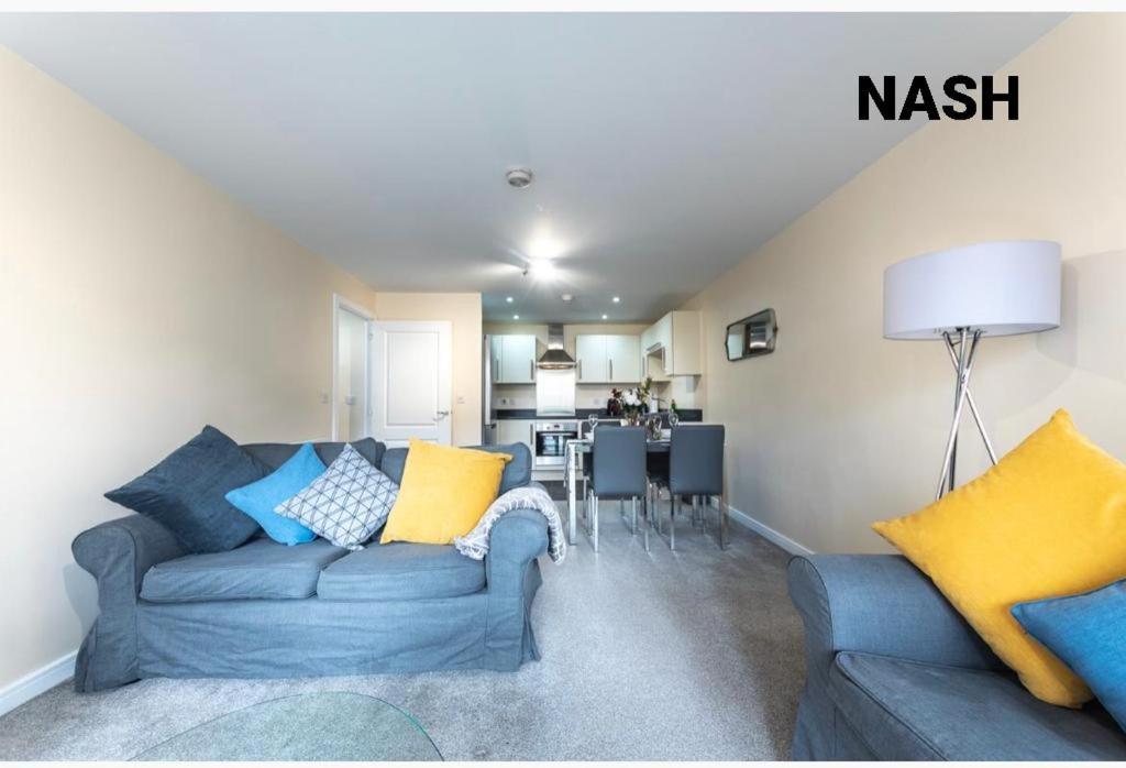 Stylish 2 Bedroom Apartment-Short Term Lets & Serviced Accomodation Reading Esterno foto