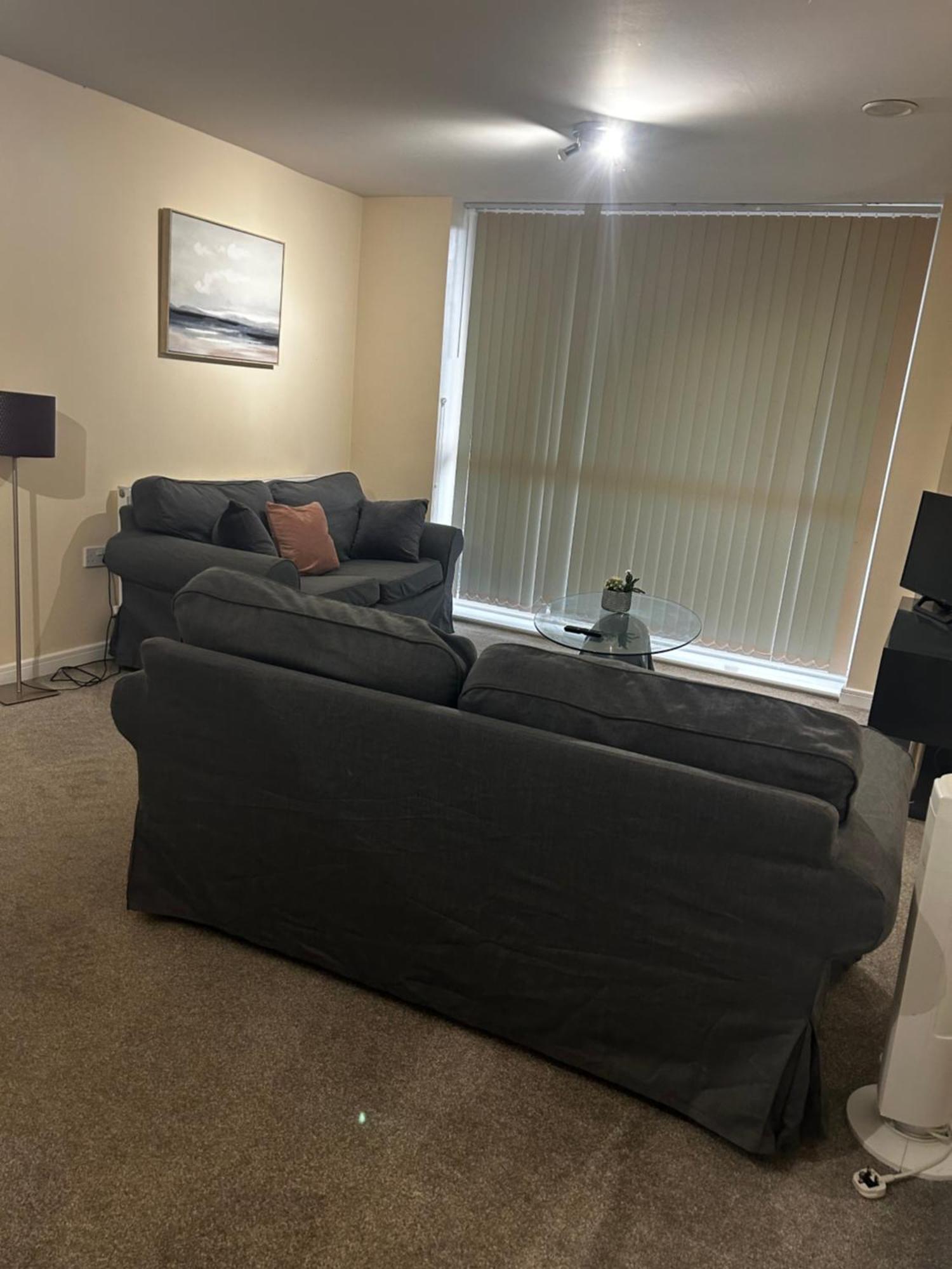 Stylish 2 Bedroom Apartment-Short Term Lets & Serviced Accomodation Reading Esterno foto
