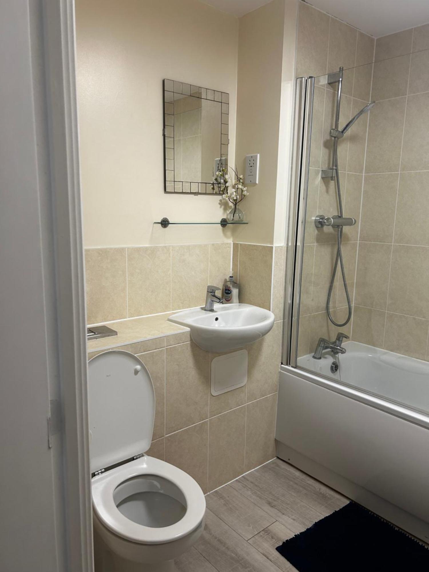 Stylish 2 Bedroom Apartment-Short Term Lets & Serviced Accomodation Reading Esterno foto